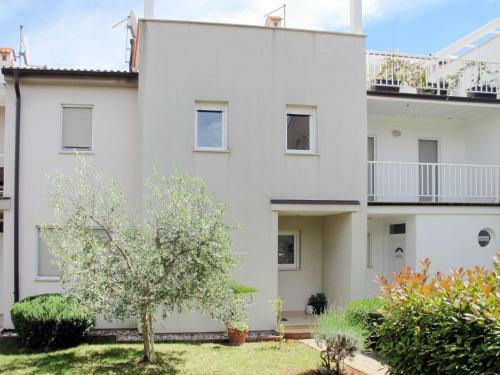 Holiday Home Saini (nvg116)
