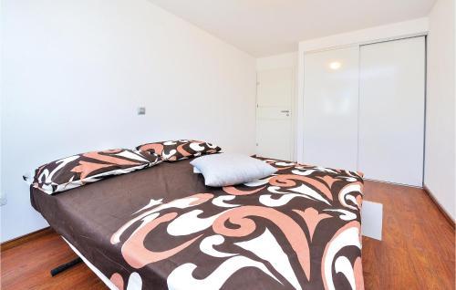 Five-bedroom Holiday Home In Novigrad