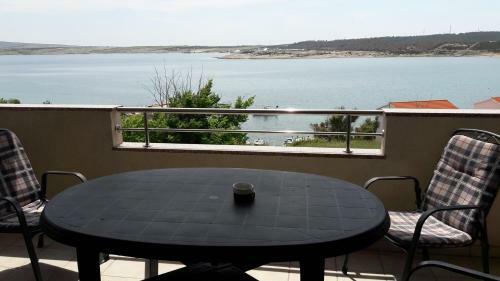Apartments By The Sea Caska, Pag - 13002