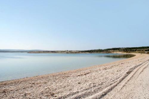 Apartments By The Sea Caska, Pag - 13002