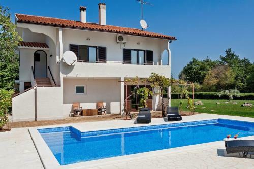 Apartment Doris With Private Pool And Large Garden