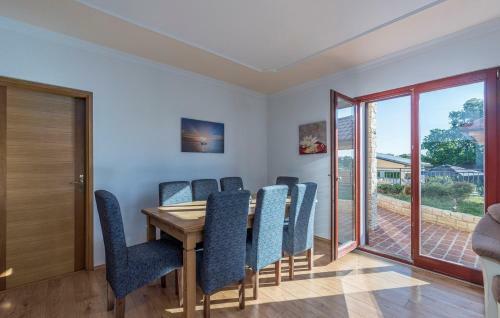 Villa Ivda With Heated Pool In Porec Area