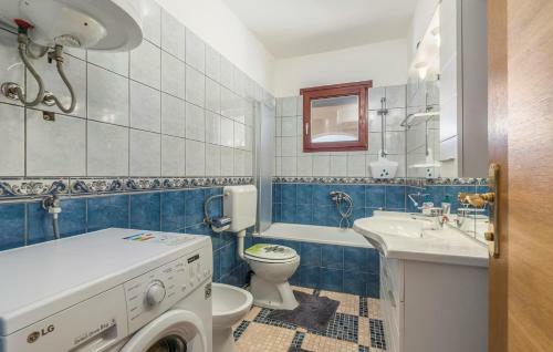 Villa Ivda With Heated Pool In Porec Area