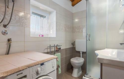 Two Bedroom Apartment Legovic With Garden