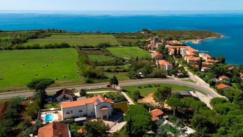 Apartamentos Villa Ren