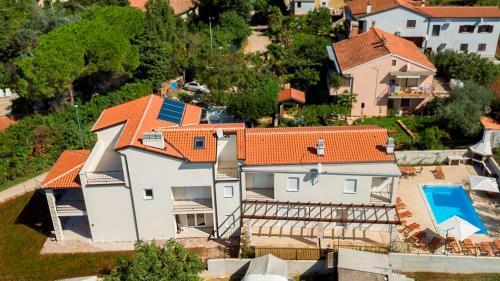 Apartamentos Villa Ren