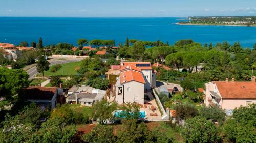 Apartamentos Villa Ren