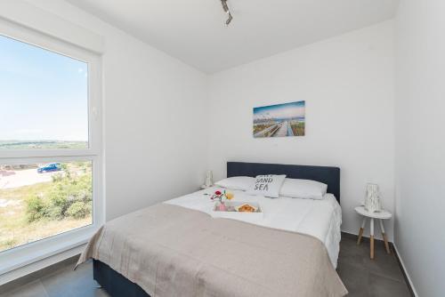 Adris, Modern & Spacious Apartment For 6