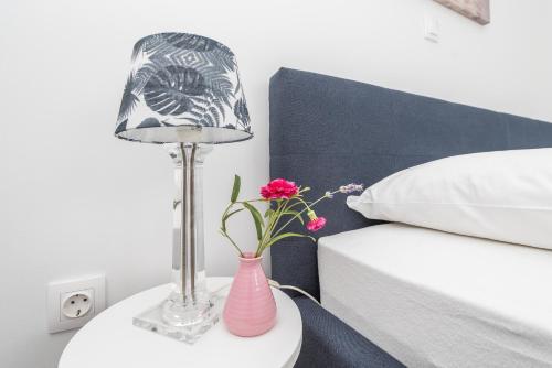 Adris, Modern & Spacious Apartment For 6