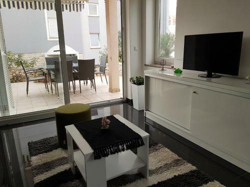 Deluxe Apartment Novalja