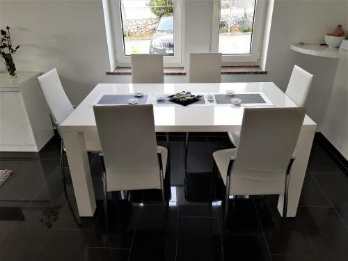 Deluxe Apartment Novalja