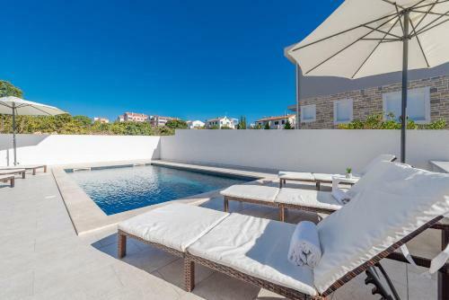 Apartamento Medima, Luxury Ap. With Private Pool