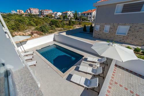 Apartamento Medima, Luxury Ap. With Private Pool