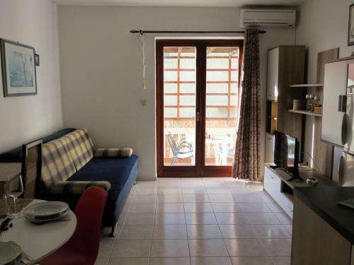 Apartment Novalja Summer
