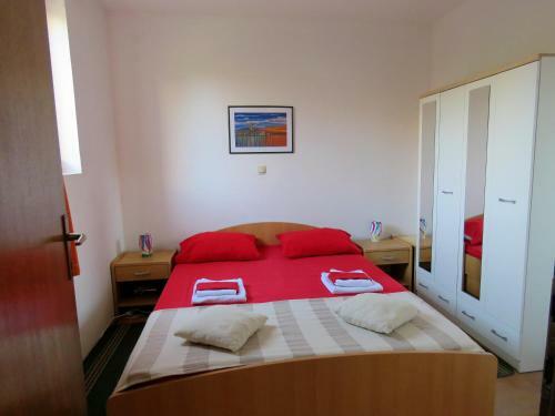 Apartment Novalja Summer