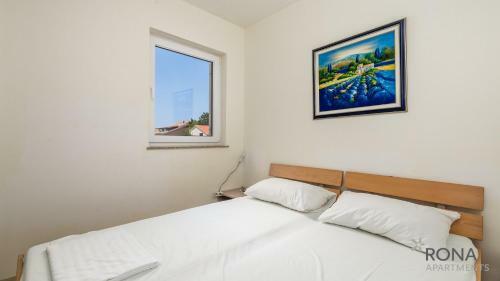 Rona Apartment Andy