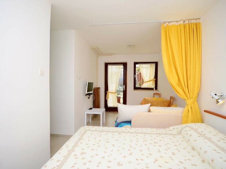 Hostal Apartments Valter 881