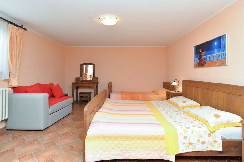 Hostal Apartments Valter 881
