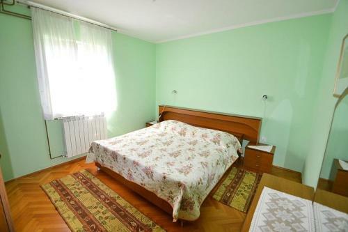 Apartments Nevija 188