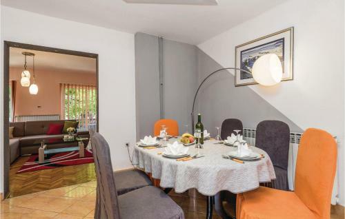Three-bedroom Holiday Home In Ogulin
