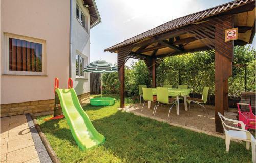 Three-bedroom Holiday Home In Ogulin