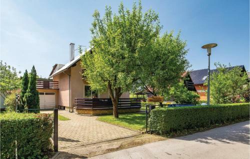 Three-bedroom Holiday Home In Ogulin