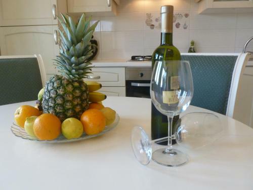 Apartments Tisno