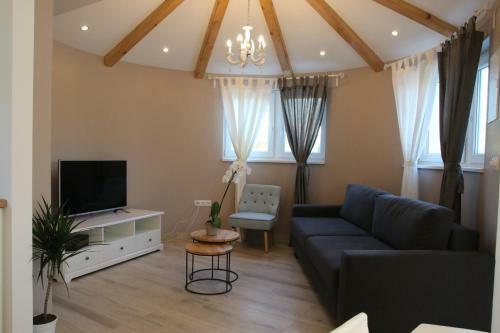 Apartments Tisno