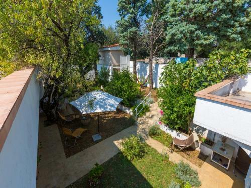 Vaho Holiday Home