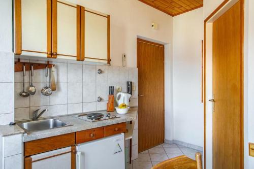 Apartment Nemira 15727d