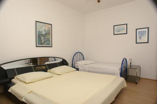 Apartments With A Parking Space Duce, Omis - 2801