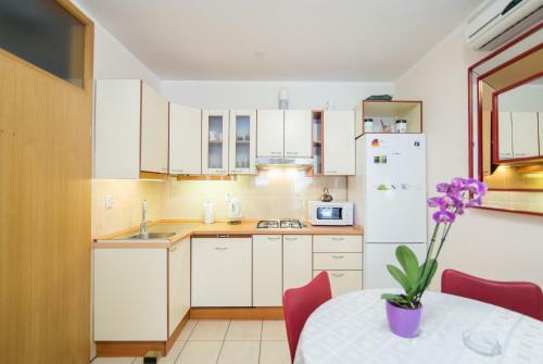 Apartment Marija Omis