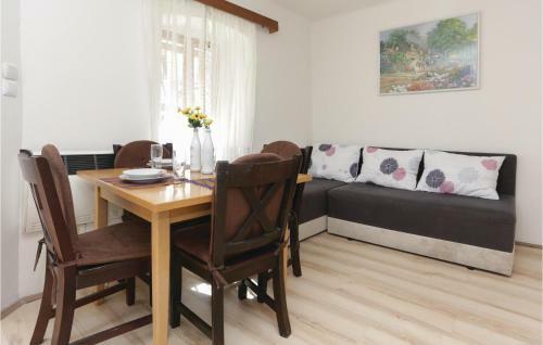 One-bedroom Apartment In Omis