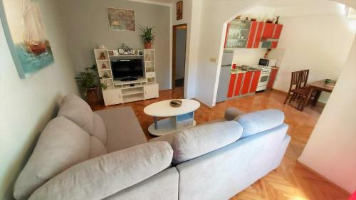 Omis Center Apartments