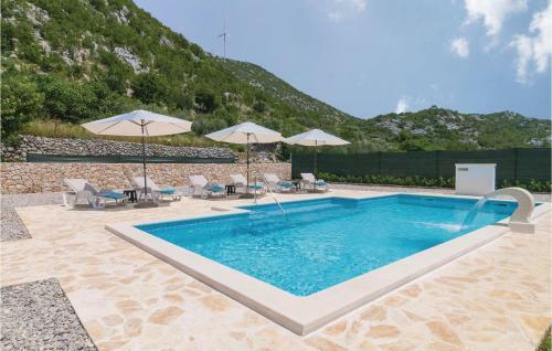 Three-bedroom Holiday Home In Seoca