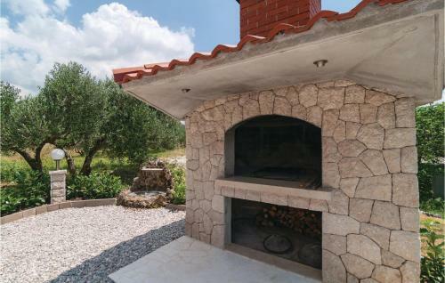 Three-bedroom Holiday Home In Seoca