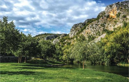 Three-bedroom Holiday Home In Seoca