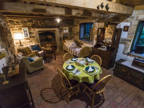 Charming Holiday Home In Sopot Near The Lake