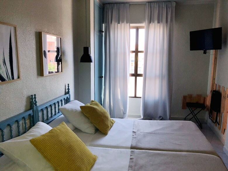 Hotel Vicente Home