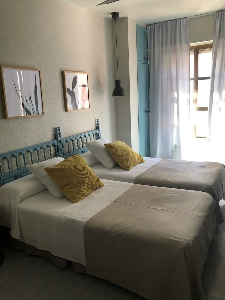Hotel Vicente Home