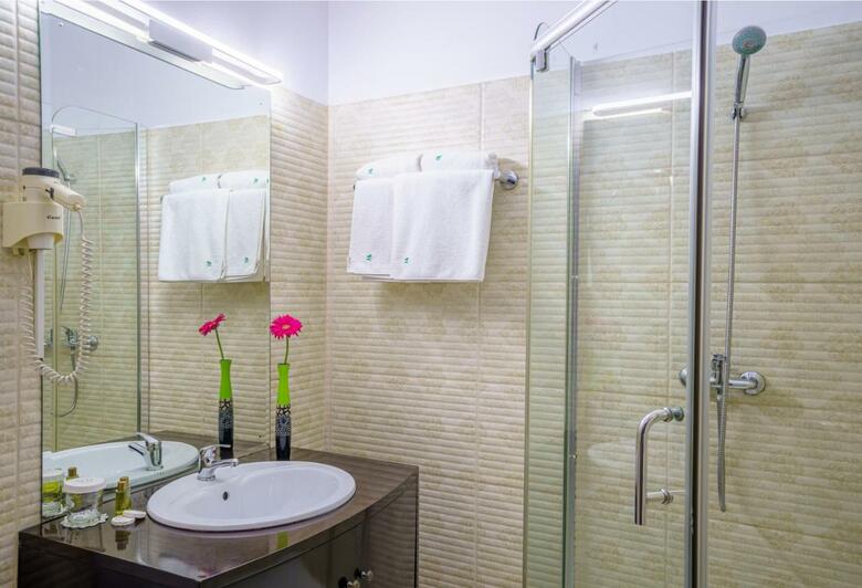 Avis Boutique Hotel