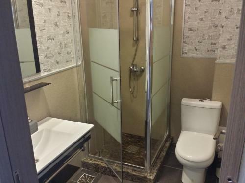 Hostal Anacris Guesthouse