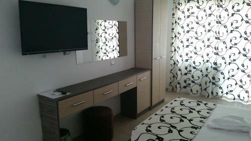 Hostal Anacris Guesthouse