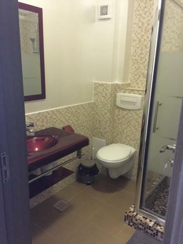 Hostal Anacris Guesthouse