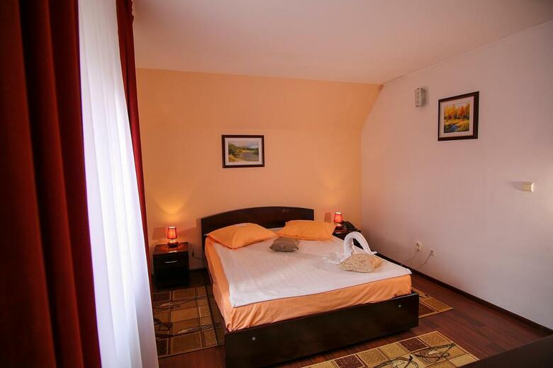 Ciric Hotel
