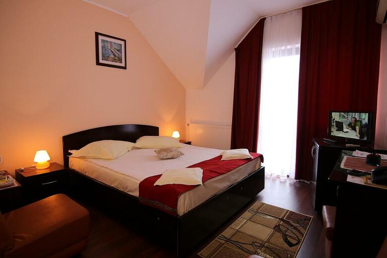 Ciric Hotel
