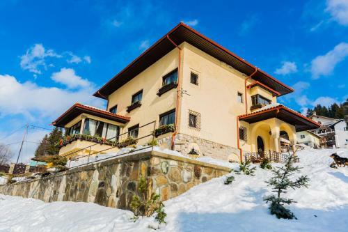 Hostal Vila Leonida