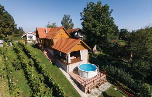 Four-bedroom Holiday Home In Velika Buna