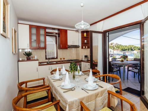 Holiday Home Mira