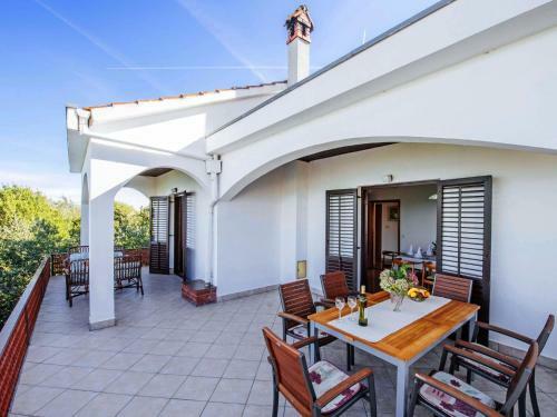 Holiday Home Mira
